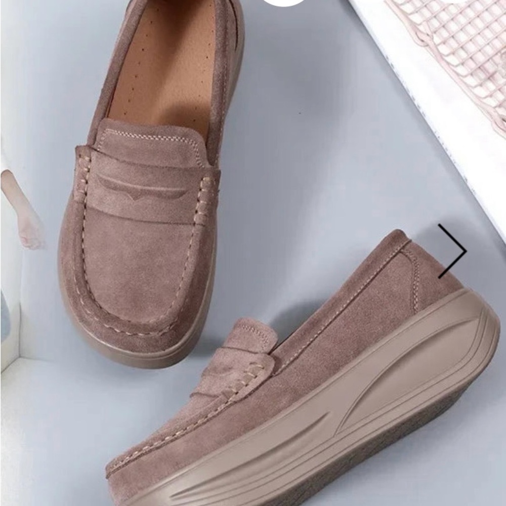 Women's Suede Loafers in Taupe